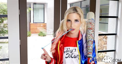 Tiny4K : Tiny 4K HD Teen Porn Videos..